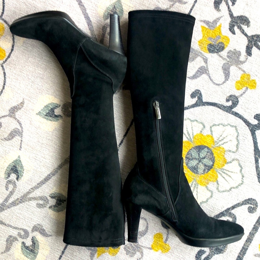 Aquatalia knee high black suede boots. Size 6.5
